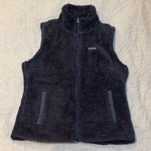 Fuzzy Patagonia vest, women’s large. Navy blue